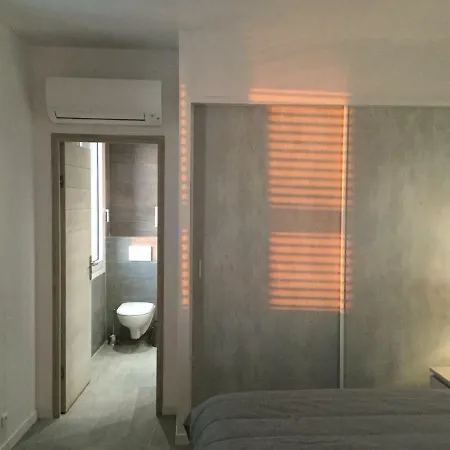 Appartement Cabanon Marseillais 45 M2 Sur L'eau à Malmousque Marseille